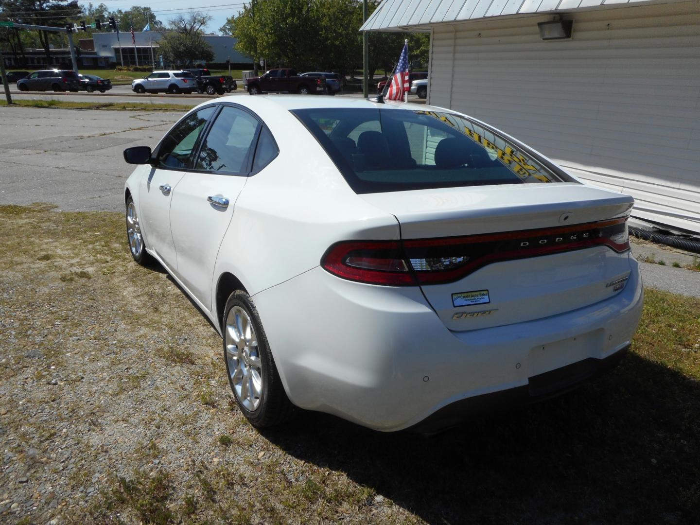 2013 White Dodge Dart LIMITED (1C3CDFCH1DD) with an 1.4L L4 DOHC 16V TURBO engine, located at 2553 Airline Blvd, Portsmouth, VA, 23701, (757) 488-8331, 36.813889, -76.357597 - ***VEHICLE TERMS*** Down Payment: $999 Weekly Payment: $95 APR: 23.9% Repayment Terms: 42 Months *** CALL ELIZABETH SMITH - DIRECTOR OF MARKETING @ 757-488-8331 TO SCHEDULE YOUR APPOINTMENT TODAY AND GET PRE-APPROVED RIGHT OVER THE PHONE*** - Photo#7